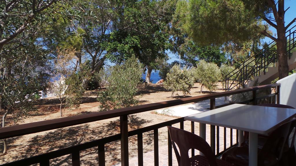 Seven Stars Hotel Karpathos Town  Exterior photo