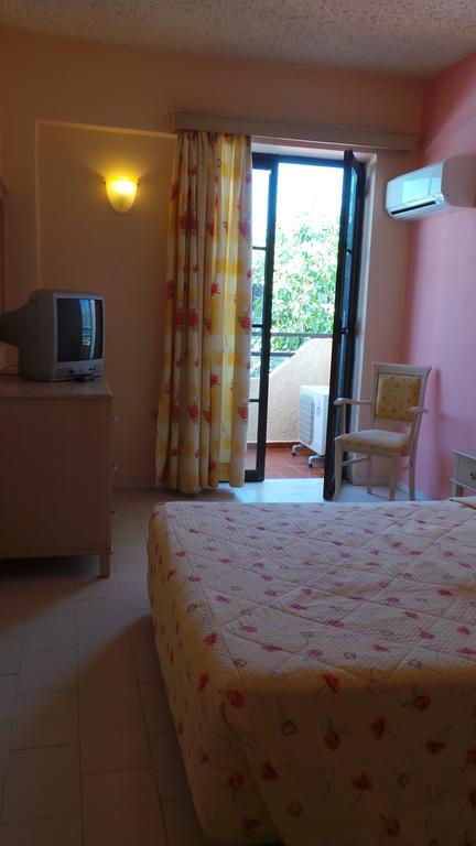 Seven Stars Hotel Karpathos Town  Exterior photo